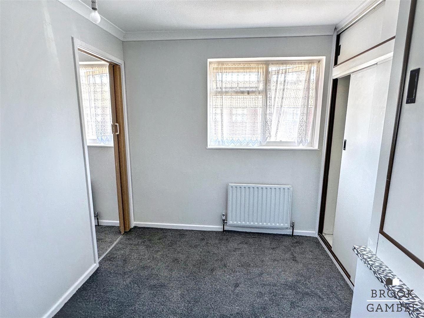 2 Bedroom House. Iden Street in Eastbourne,  11